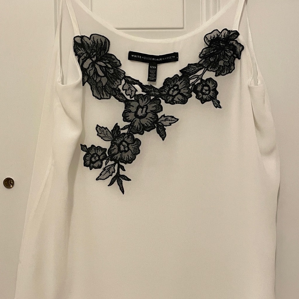 White house black market tank top. Black/ white Xxs. Never worn, new with tags!